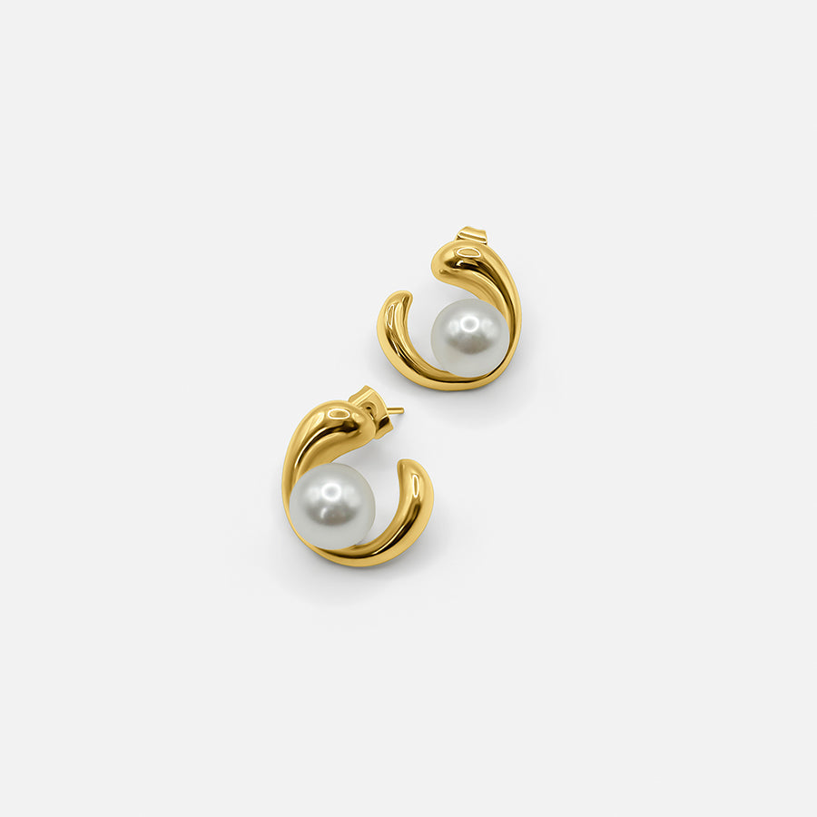 Pendientes con detalle de perla - ORO