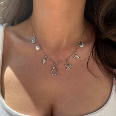 Collar con Letra Ocean