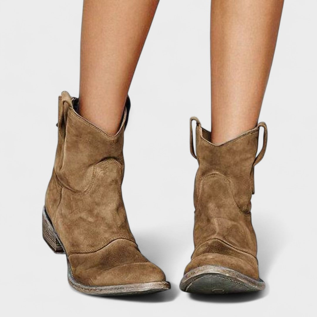 Karol | Botas de ante versátiles