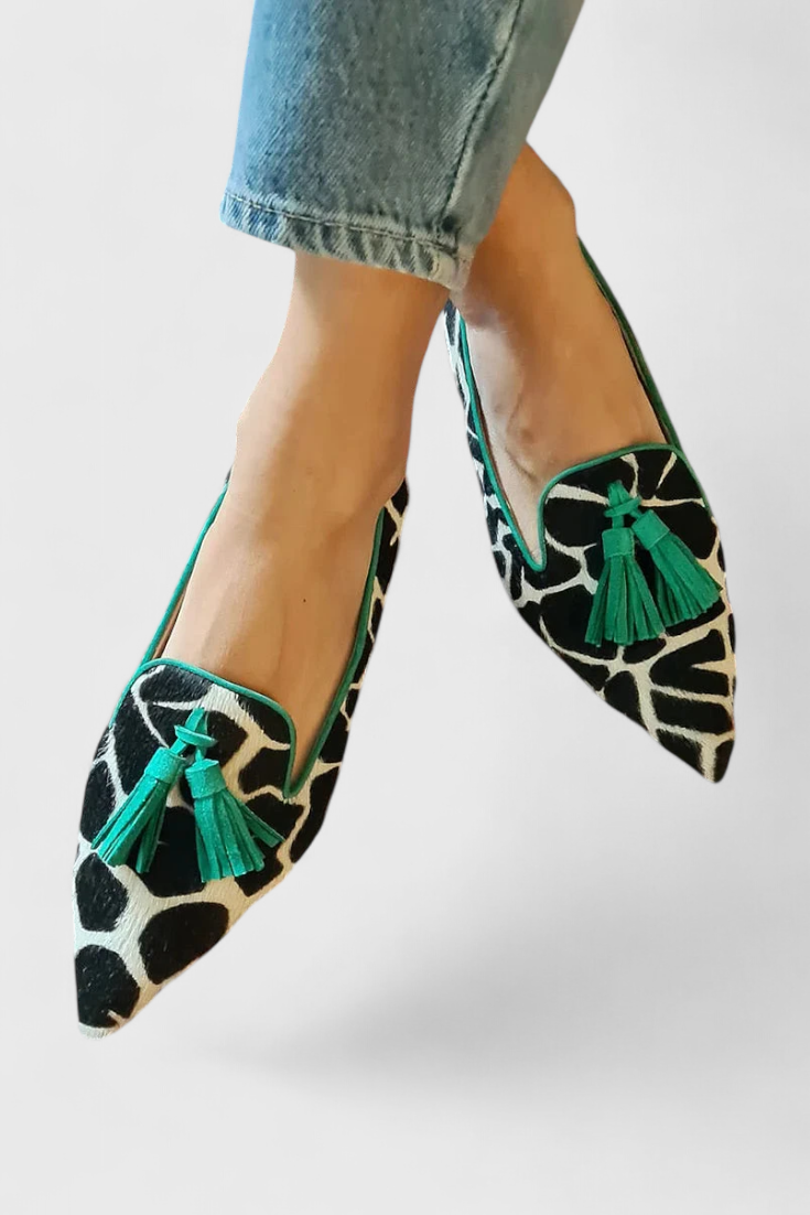 Fermina | Loafers Elegantes con Punta Afilada y Diseño Bicolor