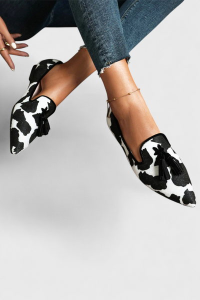 Fermina | Loafers Elegantes con Punta Afilada y Diseño Bicolor