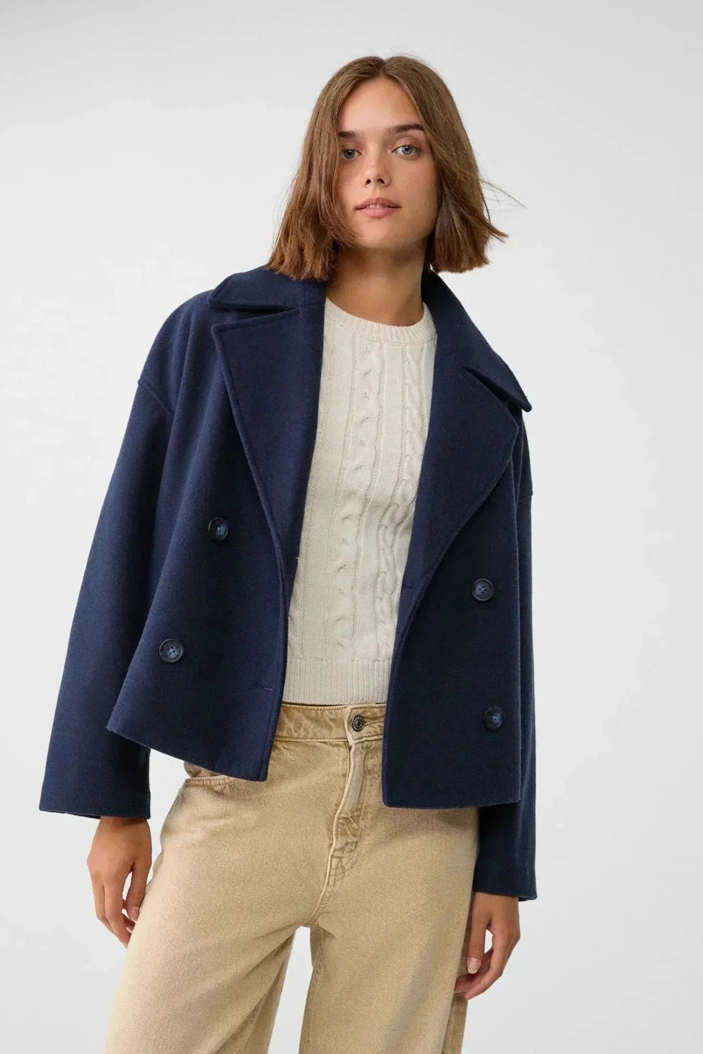 Rocío – Chaqueta corta de doble botonadura